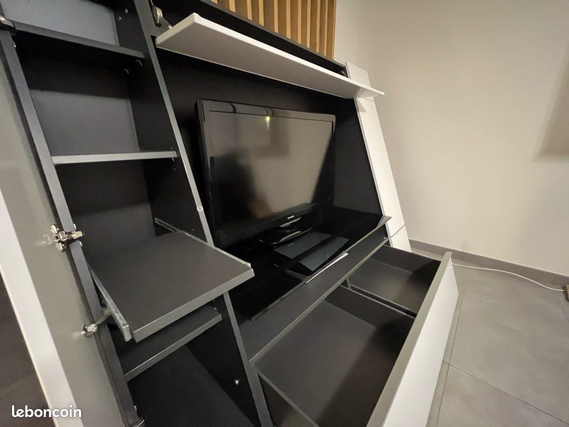 Meuble TV avec rangement (image 4)