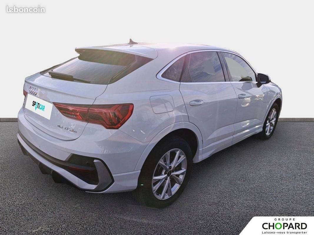 AUDI Q3 Sportback 45 TFSIe 245 ch S tronic 6 S line (image 3)
