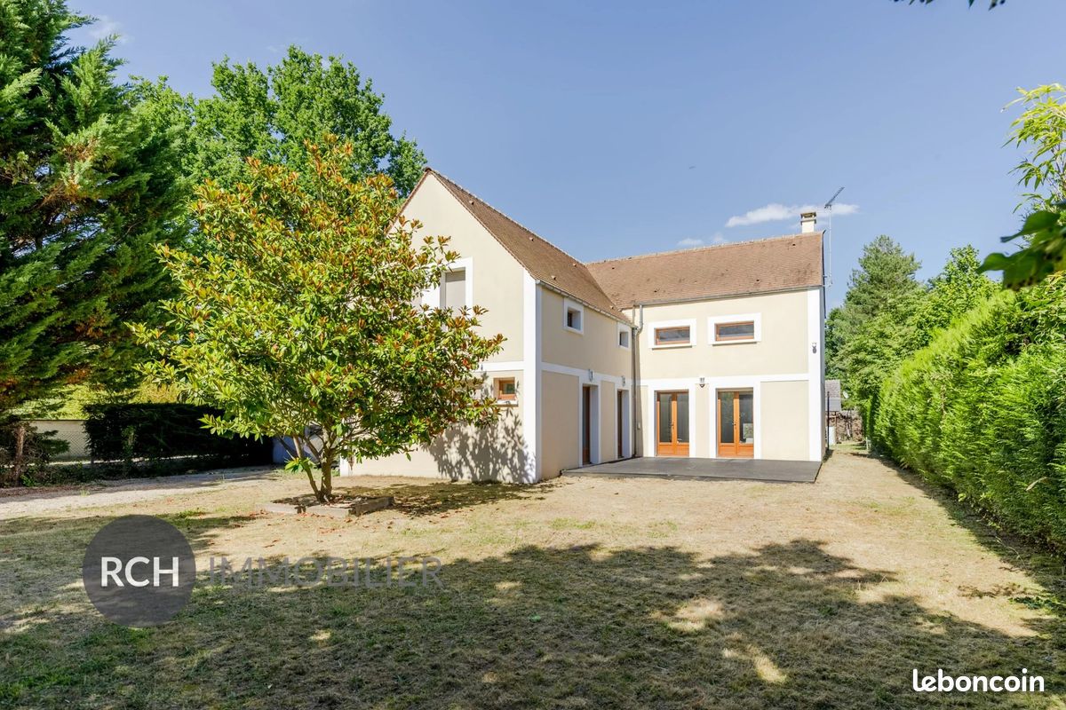 Maison 6 pièces 182 m² · à Gambais · 182 m² · 454 000 €