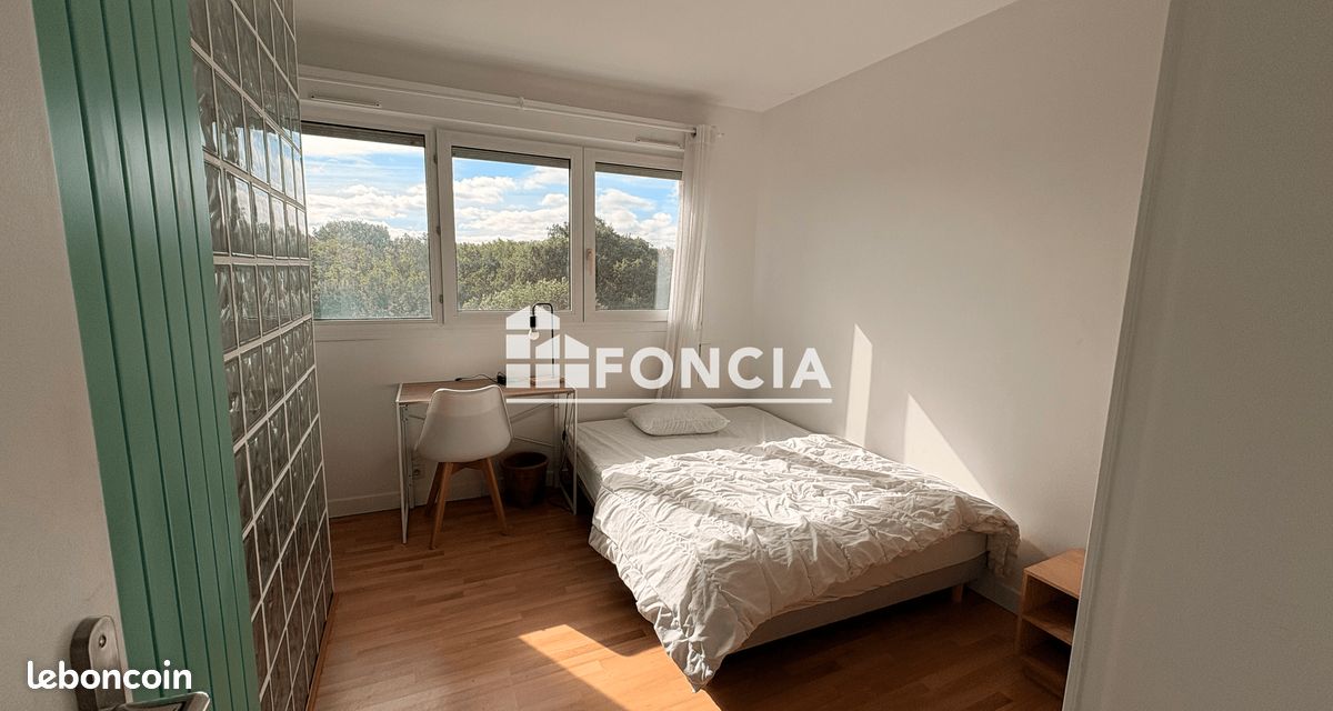 Room (image 5)