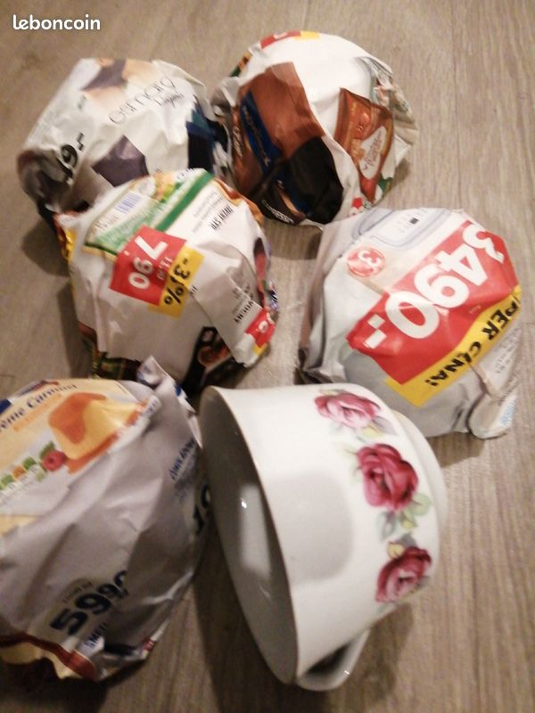 SERVICE à CAFÉ ☕ en PORCELAINE DE RÉPUBLIQUE TCHÈQUE 🇨🇿 CZ, TRÈS TRÈS ANCIEN ET GRIFFÉ voir en dessous (image 15)