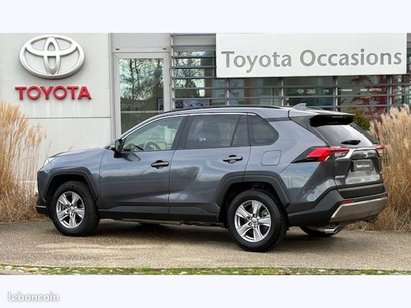 Toyota RAV4 Hybride 218ch Dynamic 2WD (image 3)