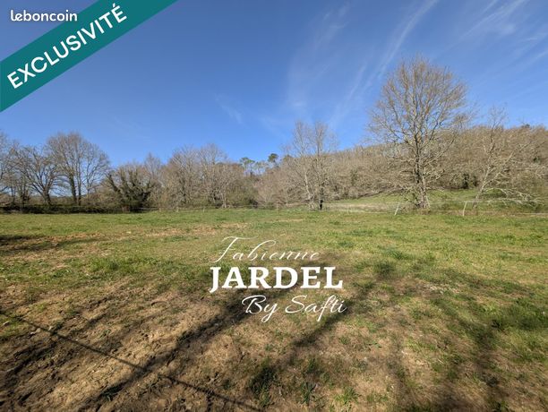Terrain 3225 m² NABIRAT