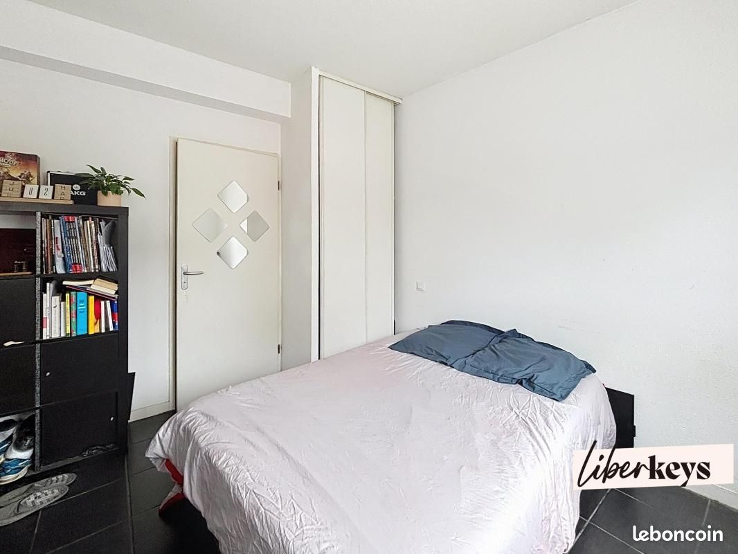 Studio 1 pièce 25 m² (image 2)