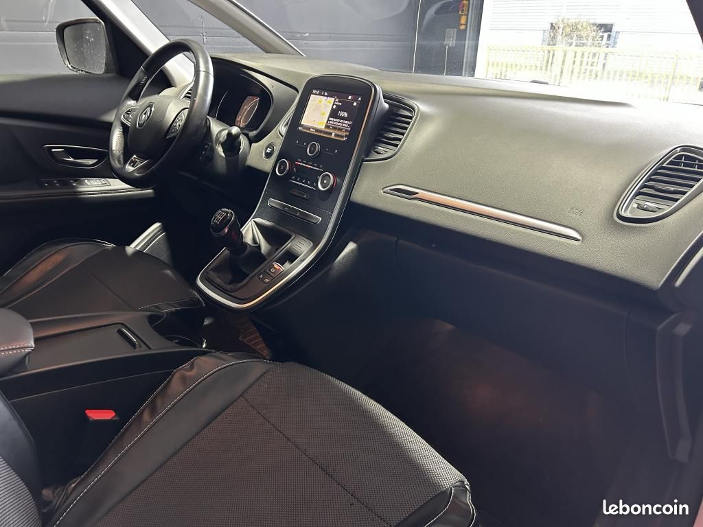RENAULT SCENIC 1.2 130ch - Garantie 12 mois (image 9)
