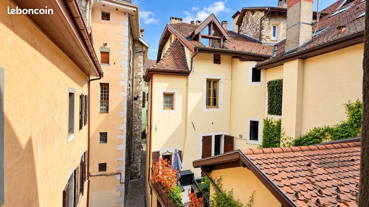 Appartement 3 pièces 98 m² · à Annecy · 98 m² · 670 000 €