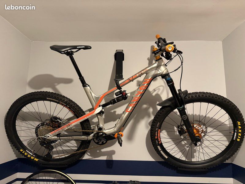 Canyon Spectral 2019 27,5 Vélos