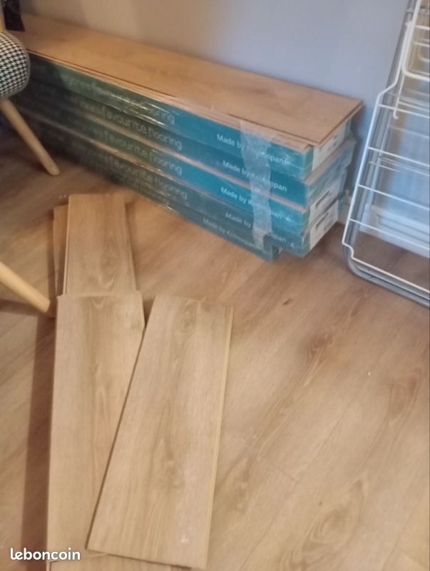 Parquet flottant 11m2 5 du mètre carré (image 1)
