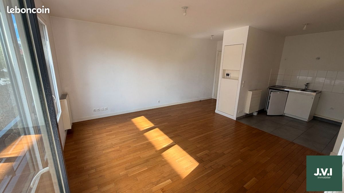 Appartement 2 pièces 42 m² · à Montmorency · 42 m² · 226 165 €