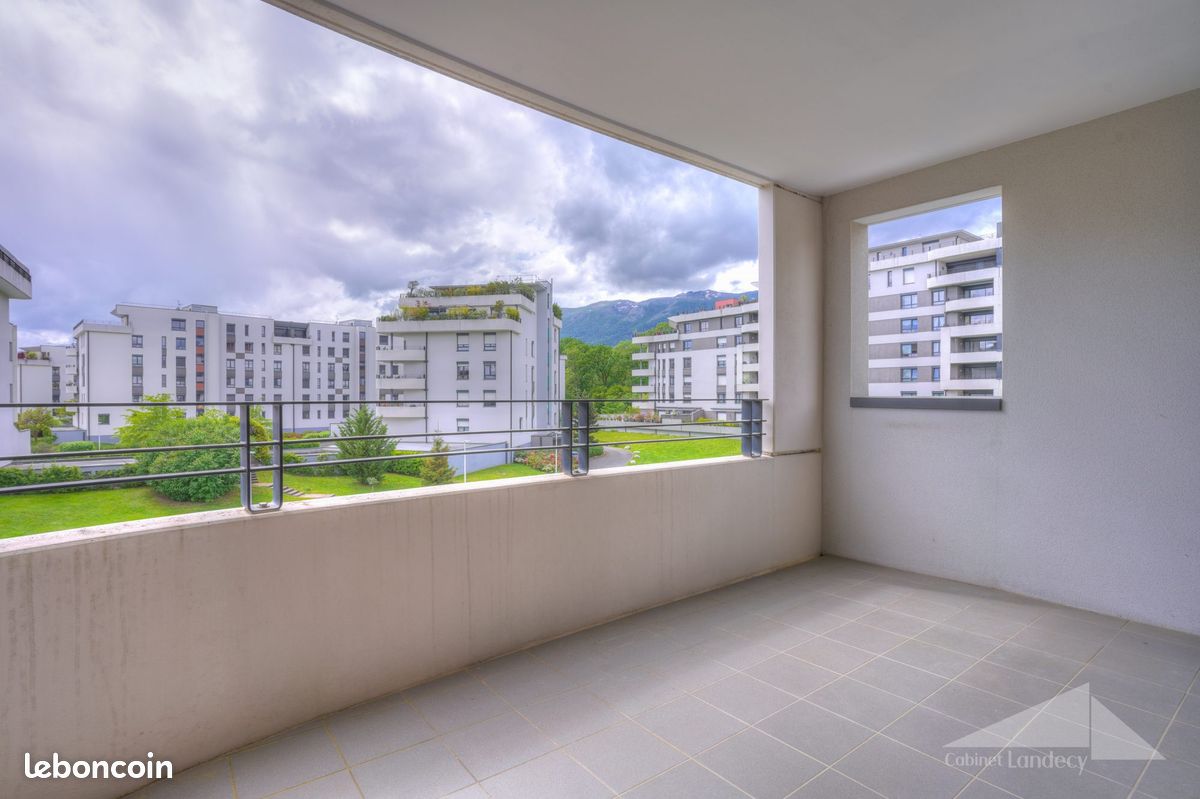 Appartement 4 pièces 133 m² · à Saint-Genis-Pouilly · 133 m² · 598 000 €