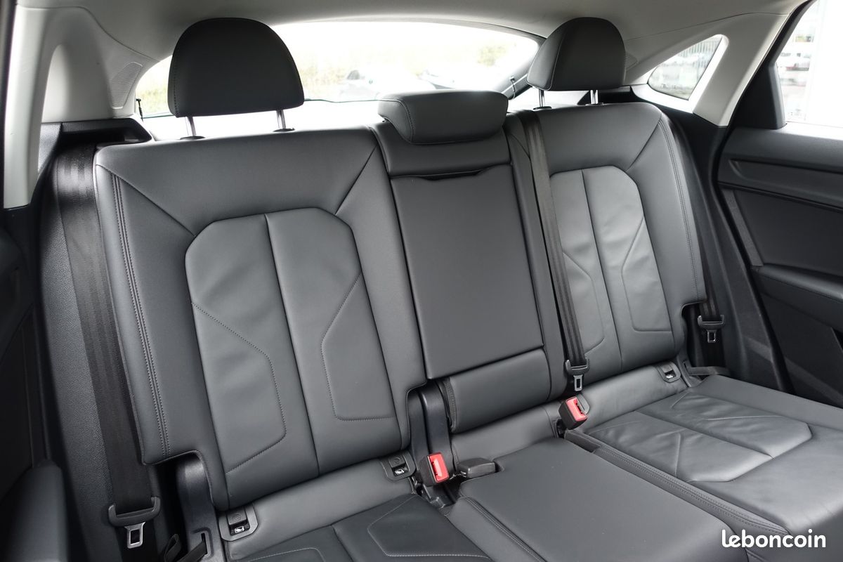Q3 Sportback 45 Tfsi e S-Tronic 245ch Hybride Rechargeable Virtual cockpit/Cuir chauffants/Gps Europe/Caméra/Carplay/Hayon électrique/1*Main/Garantie 12 mois (image 6)