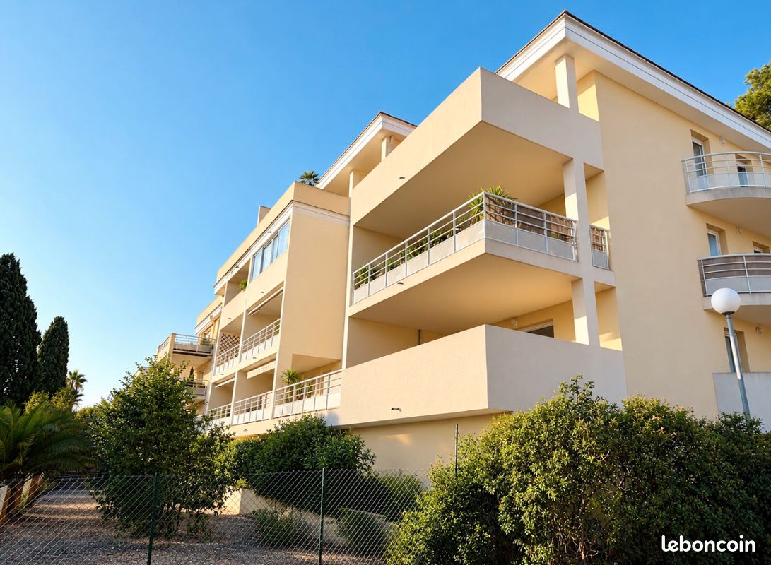 Appartement 3 pièces 70 m² · à Hyères · 70 m² · 399 000 €