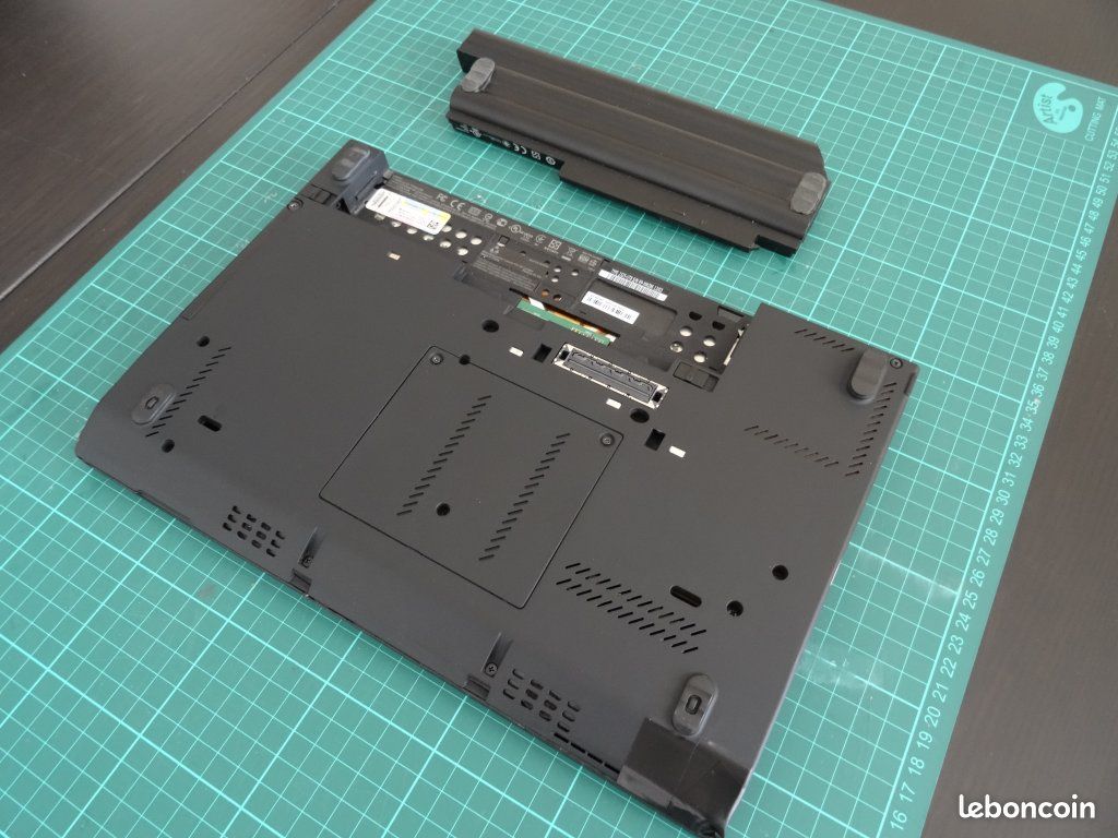 PC portable Lenovo PC ThinkPad X230 Intel Core i5 3320M 2.6GHz 8Go 256Go SSD 12.5 Microsoft Windows 11 (image 3)