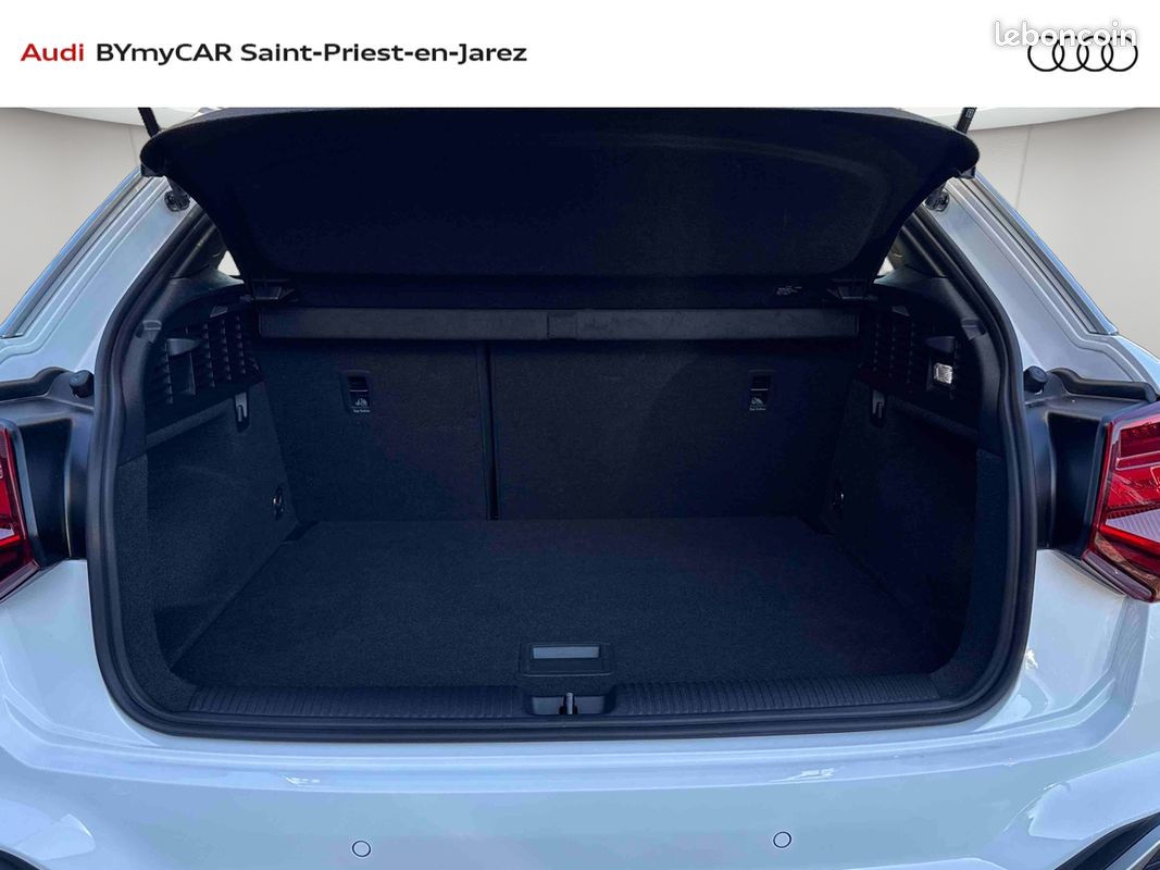 AUDI Q2 35 TFSI 150 S tronic 7 S line (image 16)