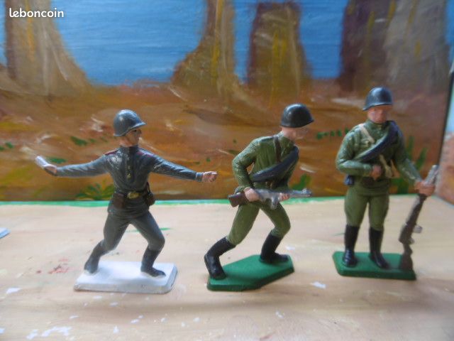 Lot De 3 Soldats Russes Starlux - Armée étrangère, Seconde Guerre Mondiale, 1:32