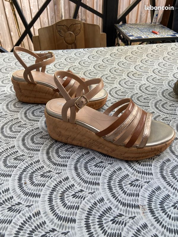 Sandales Geox Taille 35 Chaussures