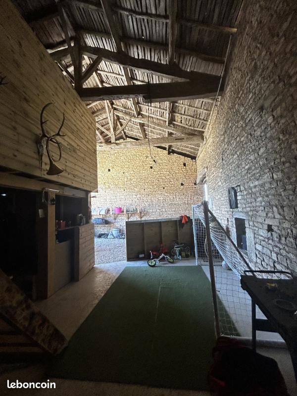 Ferme 5 pièces 150 m² - Chenon 16460 (image principale 11)