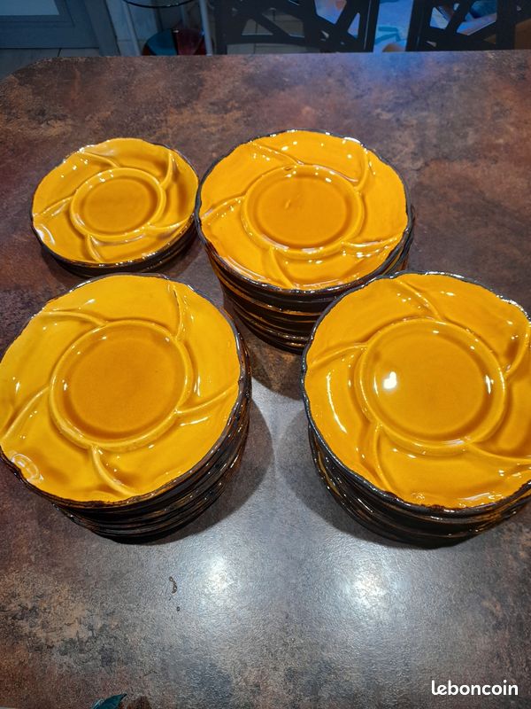 Lot De 8 Assiettes Creuses En Faïence Haute Provence - Occasion, Art De La Table