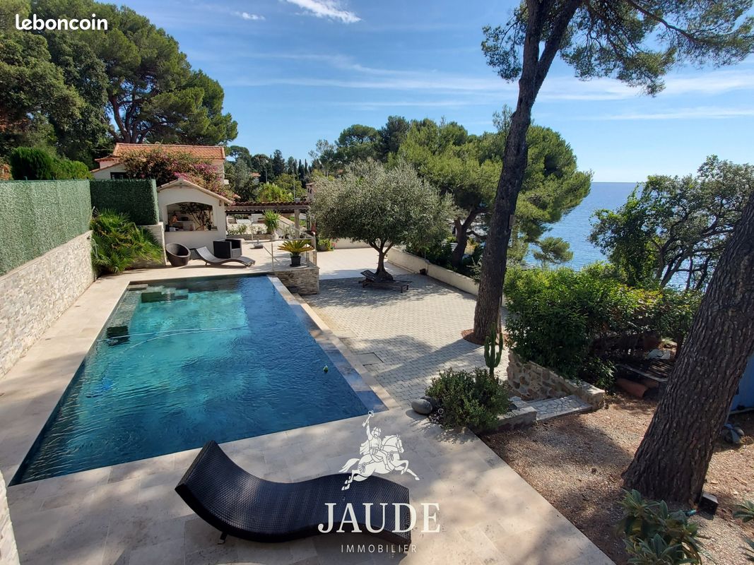 Maison 10 pièces 270 m² · à Saint-Raphaël · 270 m² · 1 795 000 €