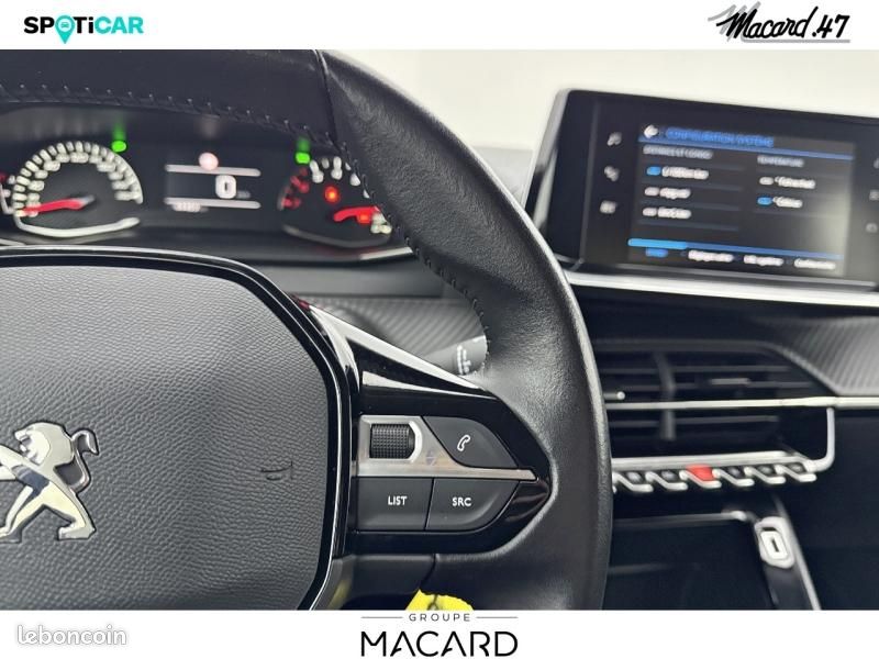 Peugeot 2008 1.2 PureTech 100ch S&S Active (image 40)