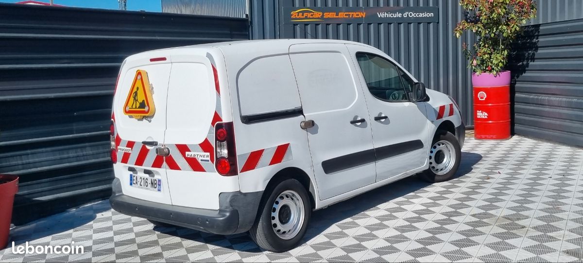 PEUGEOT PARTNER 1.6 BlueHDI 100cv 3 PLACES (image 3)