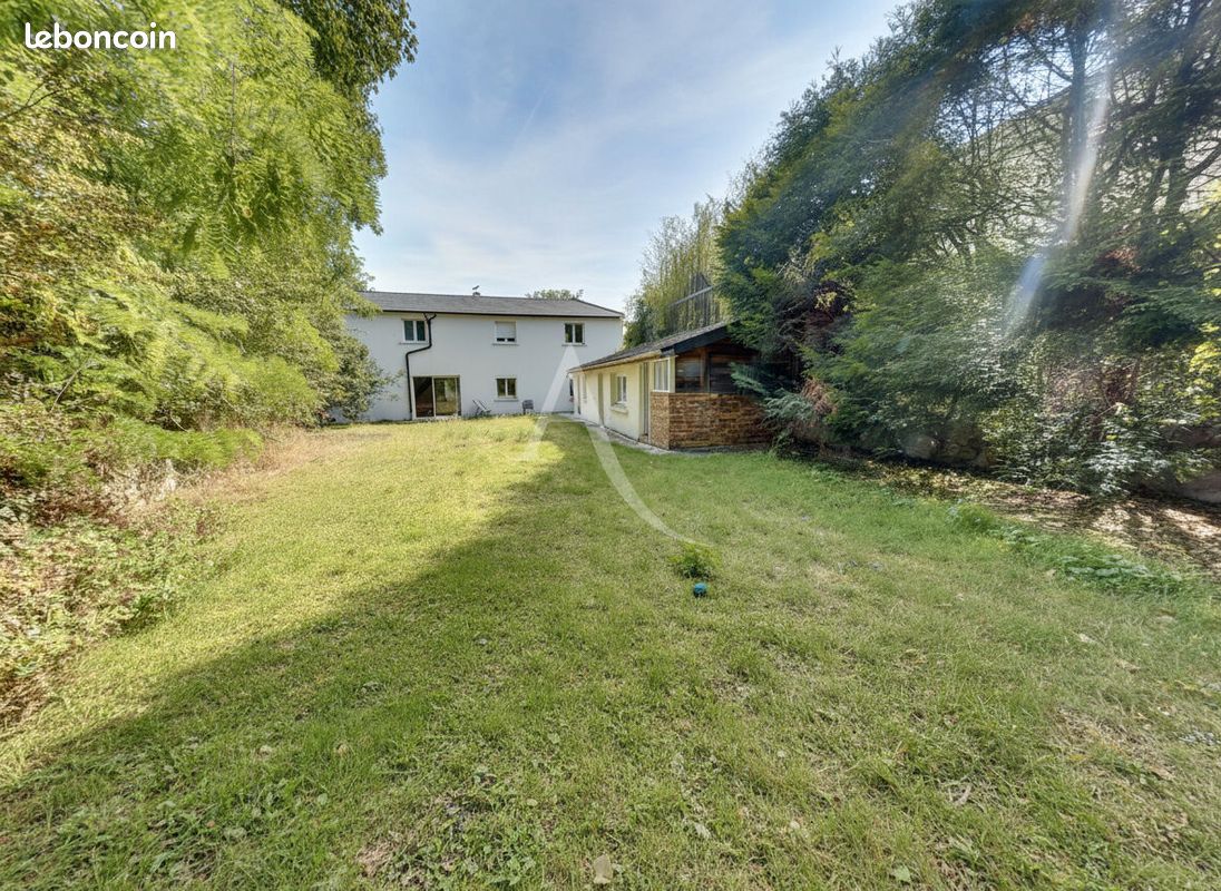 Maison 9 pièces 189 m² · à Bry-sur-Marne · 189 m² · 790 000 €