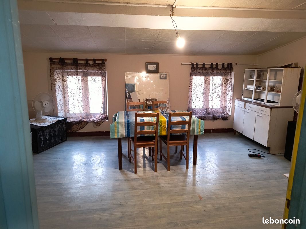 Maison 6 pièces 240 m² · à Lavelanet · 240 m² · 170 000 €