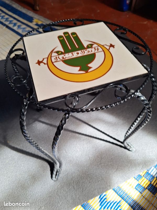 Petite table en fer forgé (image 7)