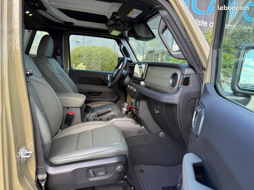 Jeep gladiator v6 3.6l mojave x (image 25)