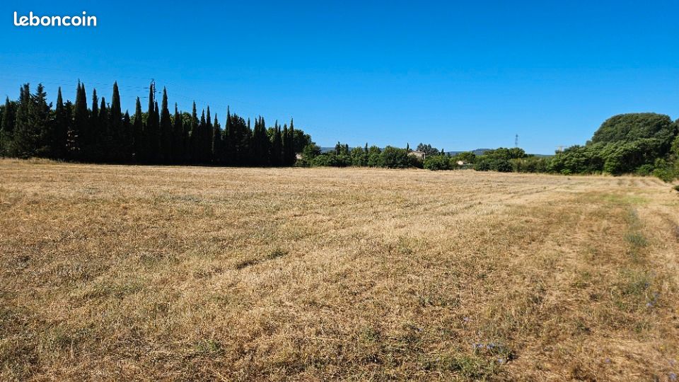 Terrain 426 m² · à Pertuis · 209 900 €