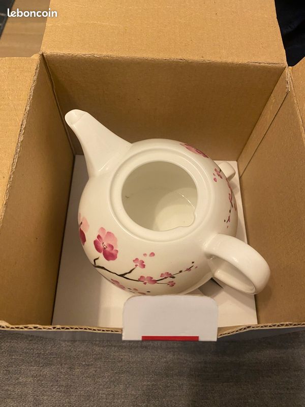 Service à thé - porcelaine (image 7)