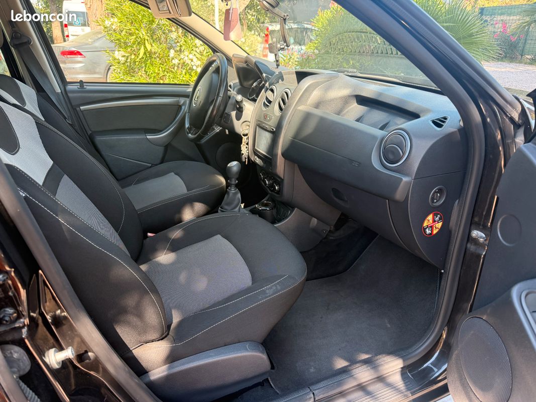 Dacia Duster 4x2 Black Touch (image 6)