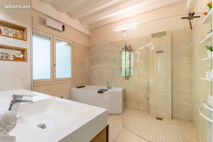 Maison 7 pièces 230 m² — 13