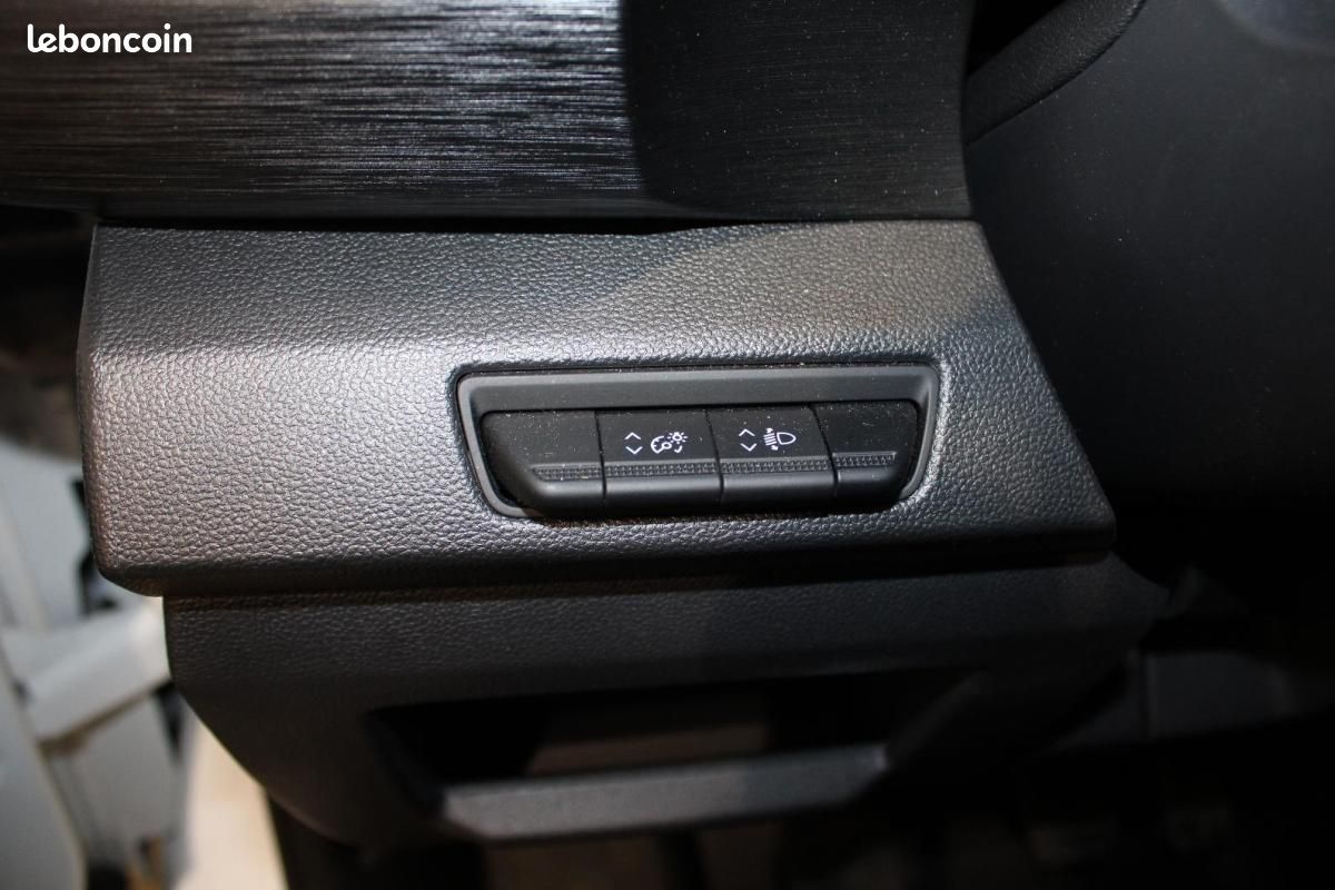 Renault Trafic FOURGON FG BLUE DCI 130 L1H1 3T GSR2 ADVANCE (image 14)