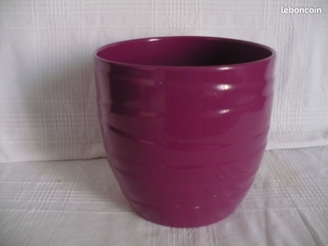A285 Cache pot (image 1)