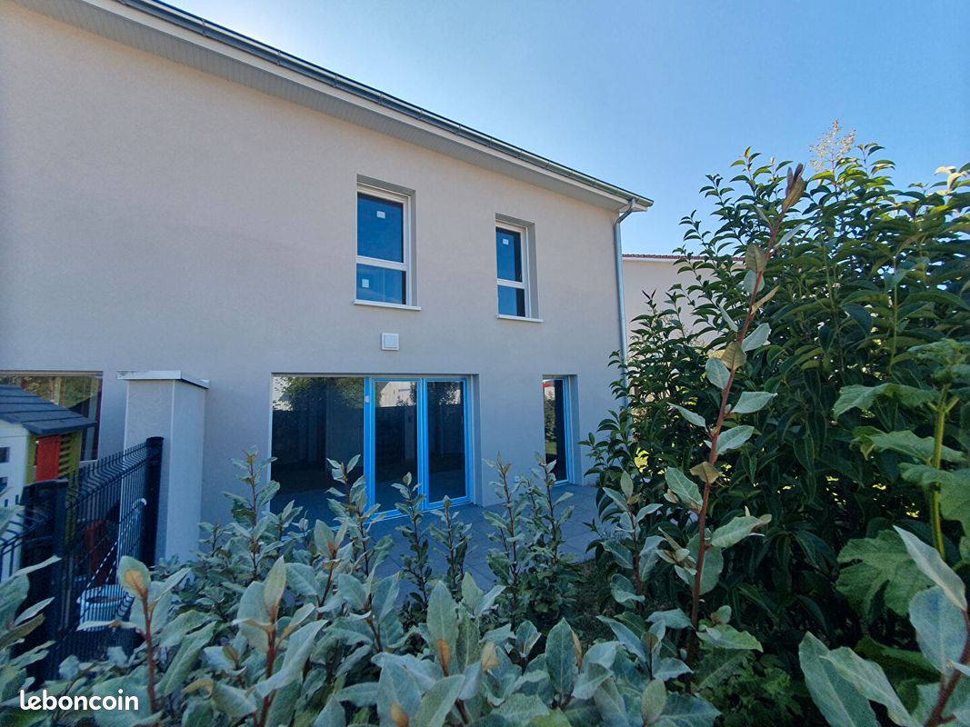 Maison 4 pièces 90 m² · à Villemoirieu · 90 m² · 302 000 €