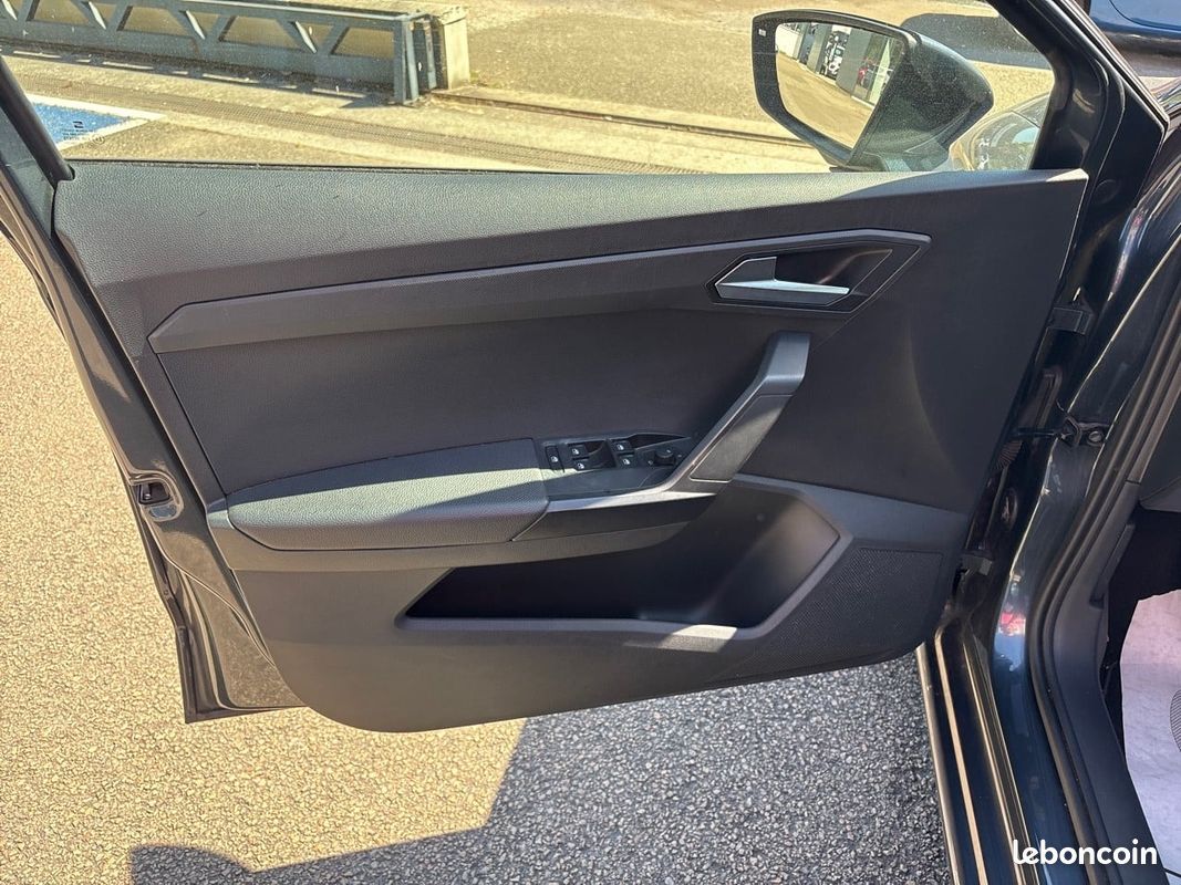 SEAT Ibiza 1.0 TSI 95 ch S/S BVM5 Copa (image 28)