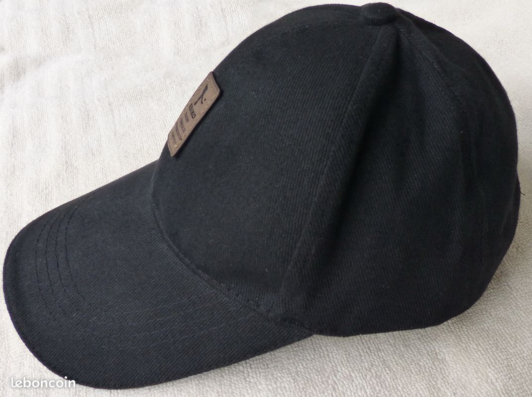 Casquette noire neuve (image 5)