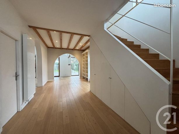 Villa 5 pièces 150 m²