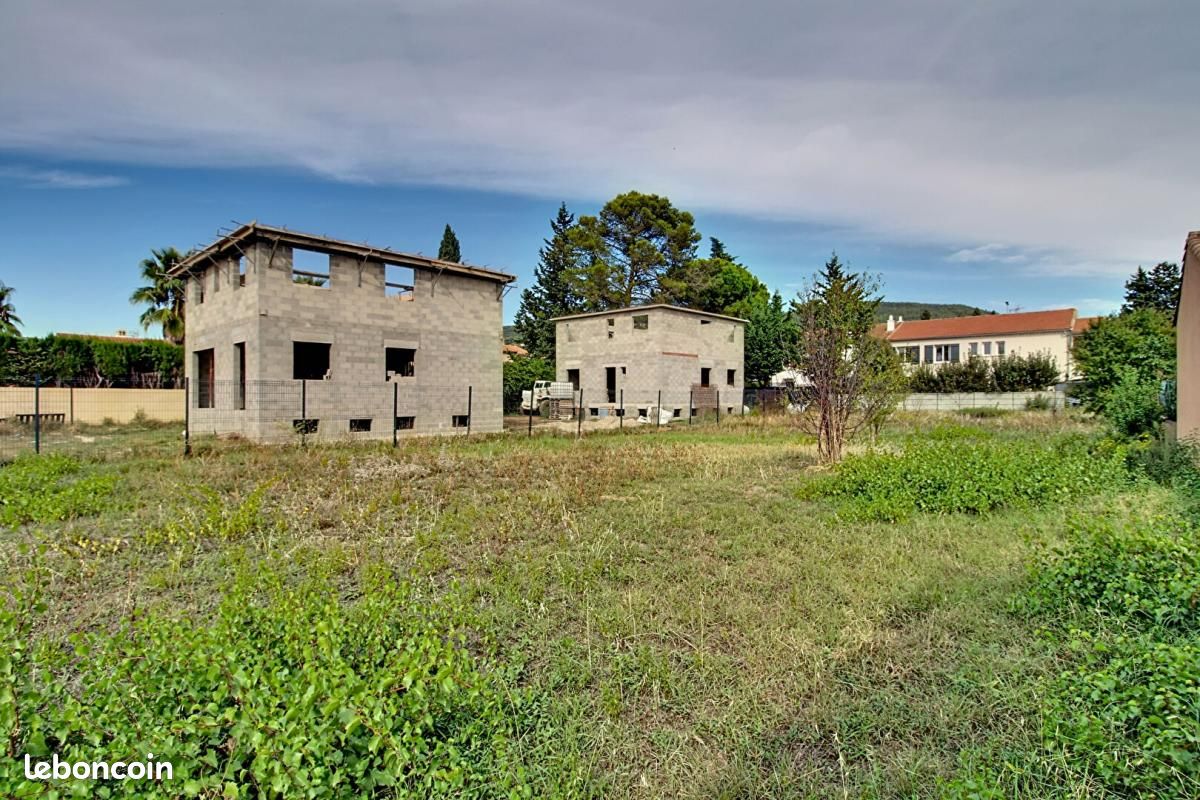 Terrain 751 m² · à Draguignan · 217 500 €