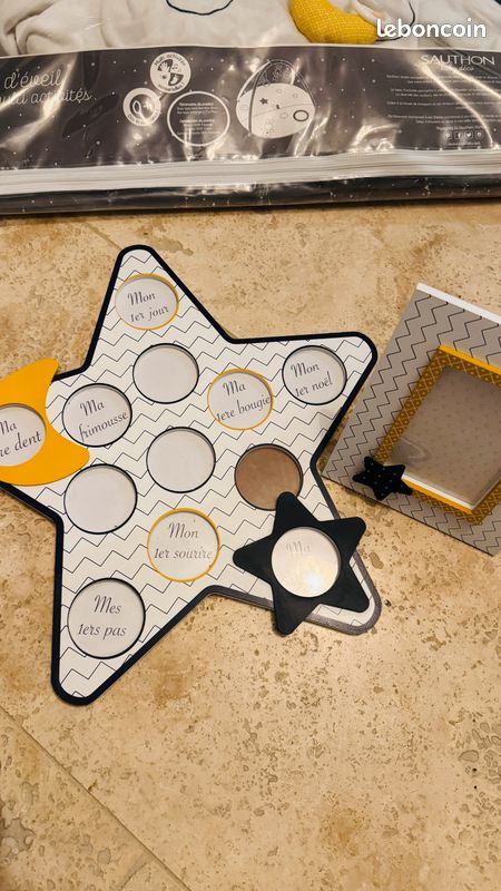 Ensemble chambre bébé Sauthon “Hello” – Tapis d’éveil, mobile, cadres, peluches (image 5)