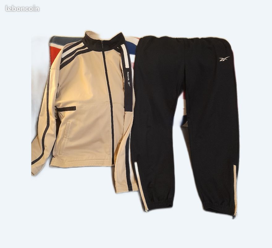 Survêtement beige marque Reebok (image 1)