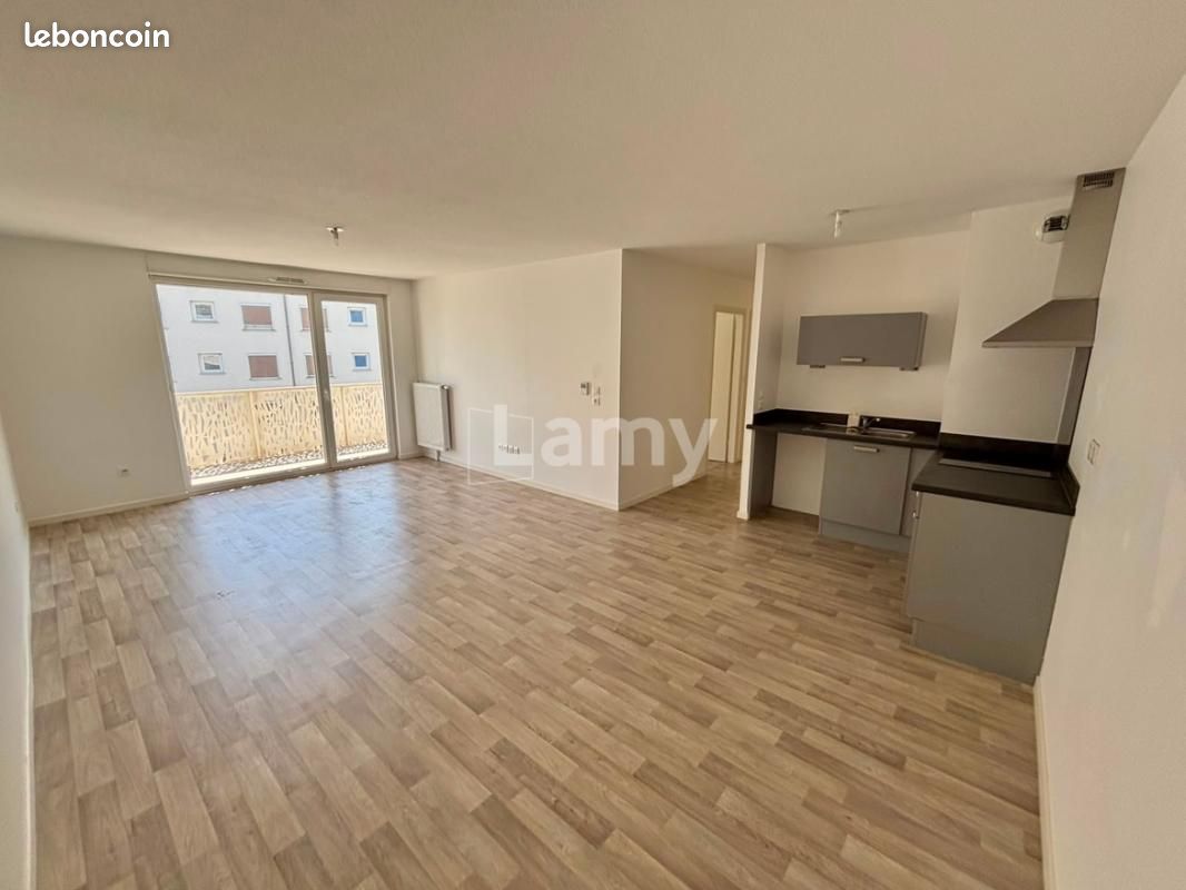 Appartement 4 pièces 80 m² · à Strasbourg · 80 m² · 906 €