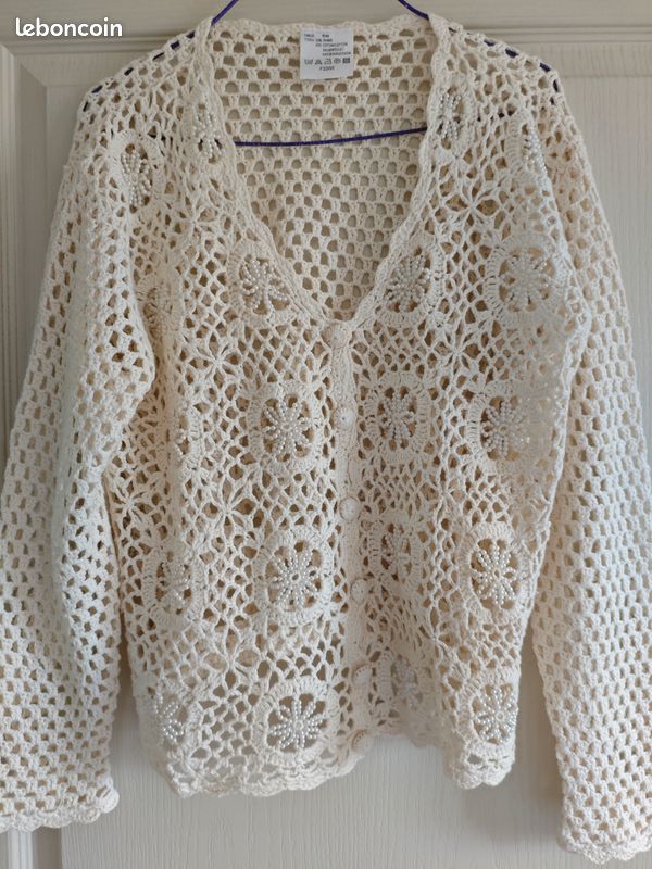 Gilet brodé femme (image 1)
