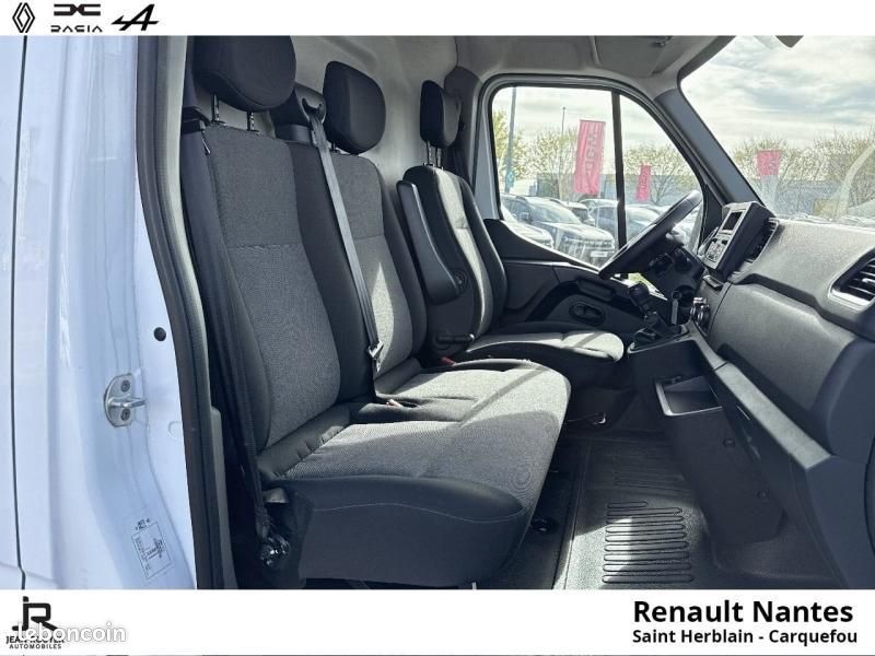 Renault Master Fg F3500 L3H3 2.3 Blue dCi 135ch Confort Euro6 (image 8)
