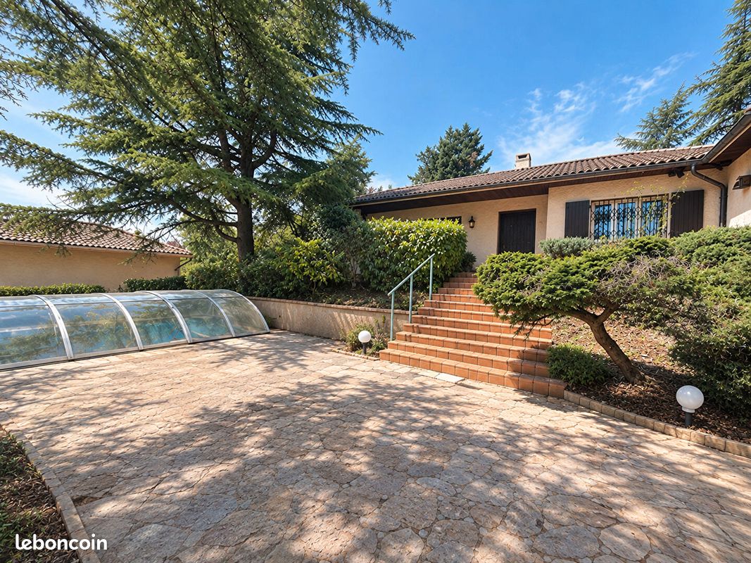 Maison 6 pièces 244 m² · à Dardilly · 244 m² · 599 000 €