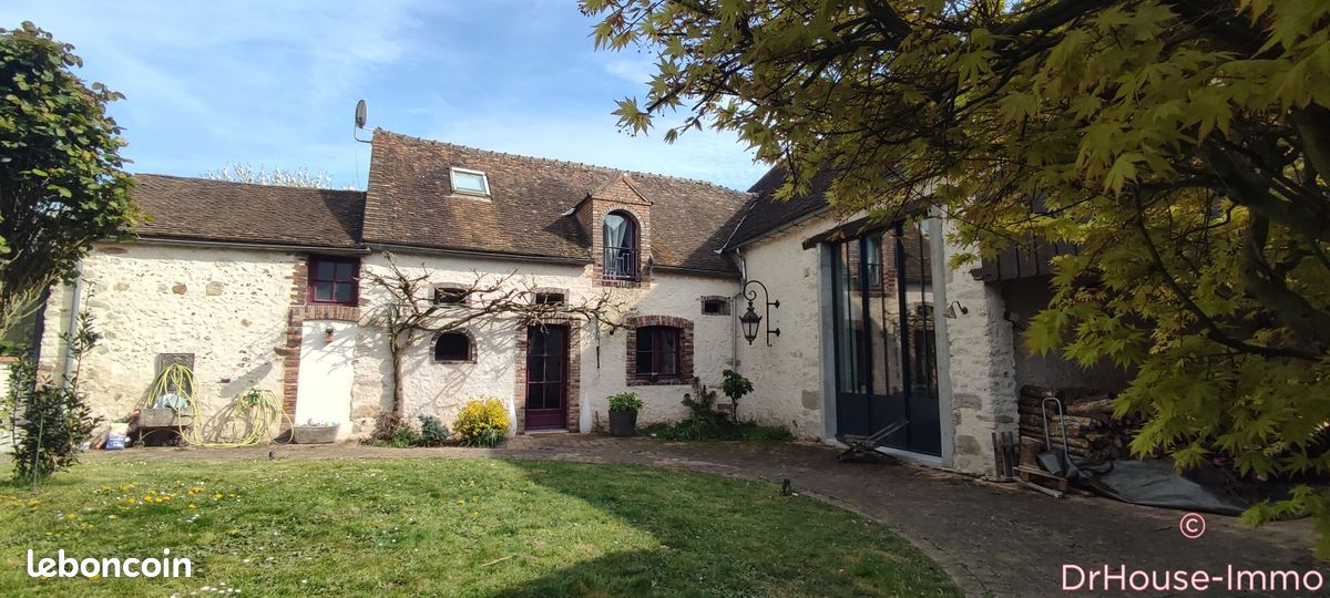 Maison 8 pièces 301 m² · à Chevry-sous-le-Bignon · 301 m² · 596 400 €