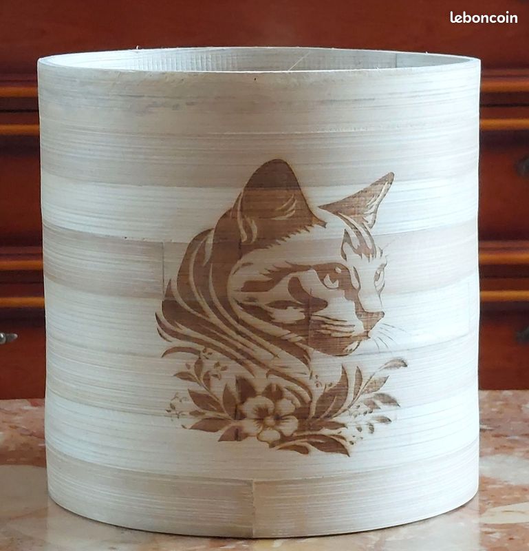 Pot de Fleurs ou Cache-pot en Bois Naturel, avec gravure Chat (image 2)