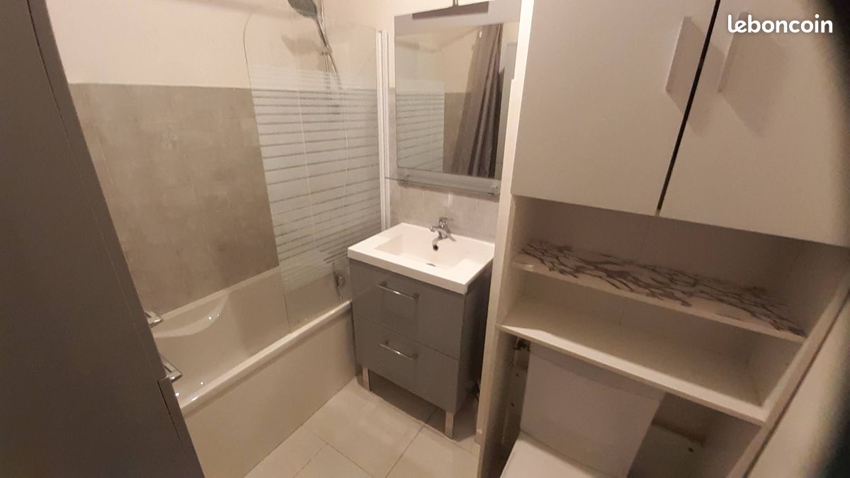 Appartement 1 pièce 31 m² · à Marignane · 31 m² · 690 €