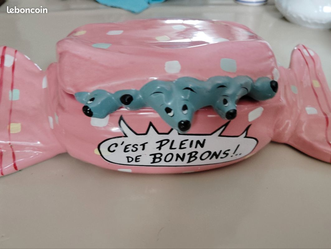 Alors je vends cette jolie bonbonnière rose en forme de bonbon avec des têtes de souris en porcelaine largeur neuf 9 cm et de longueur 14 cm d'ouverture (image 3)